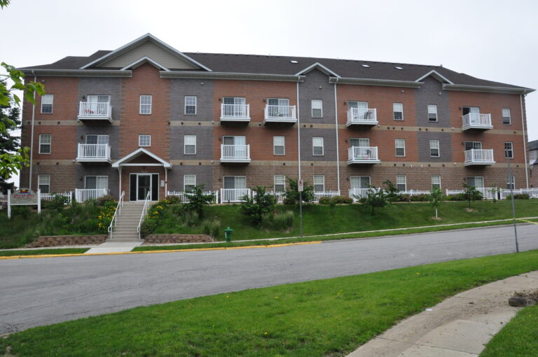 210 Gray DSC_0370